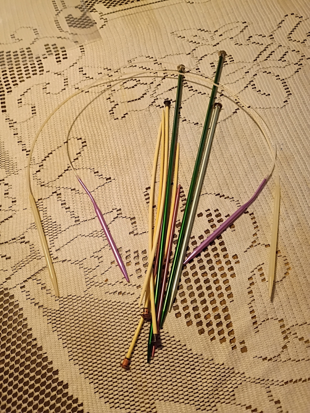 Assorted Multi-Color Knitting Needles Set - Unbranded